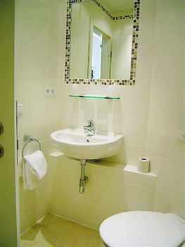 - Design Monaco di Baviera